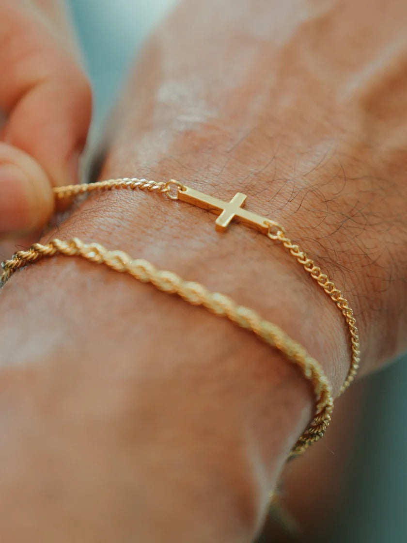 PULSERA CON CRUZ